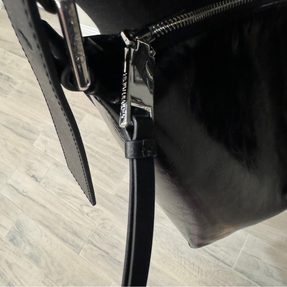 Calvin Klein Max Hobo shoulder purse. - Picture 6 of 8